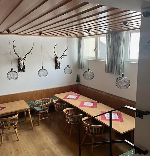 Alpenland Mit Pool Seefeld in Tirol